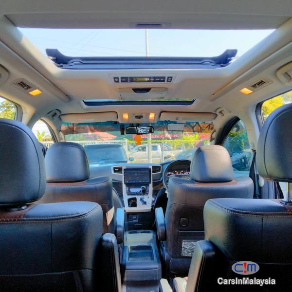 Toyota Alphard Automatic 2014 - image 14