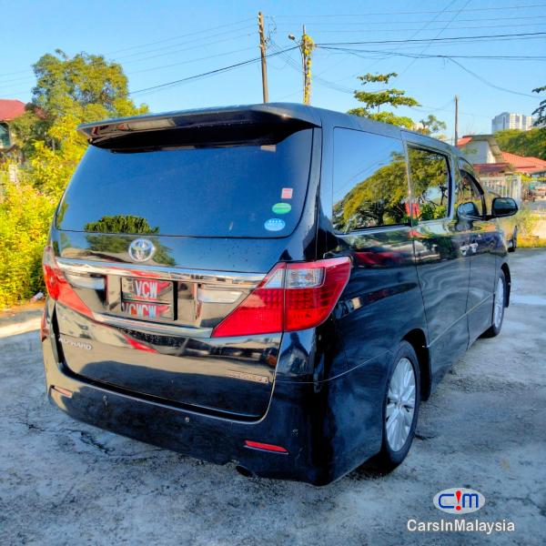 Toyota Alphard Automatic 2014 - image 7