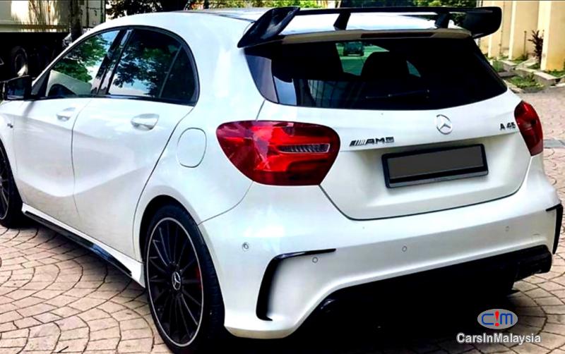 Mercedes Benz A45 AMG 2.0-LITER LUXURY SPORT HATCHBACK Automatic 2017 - image 10