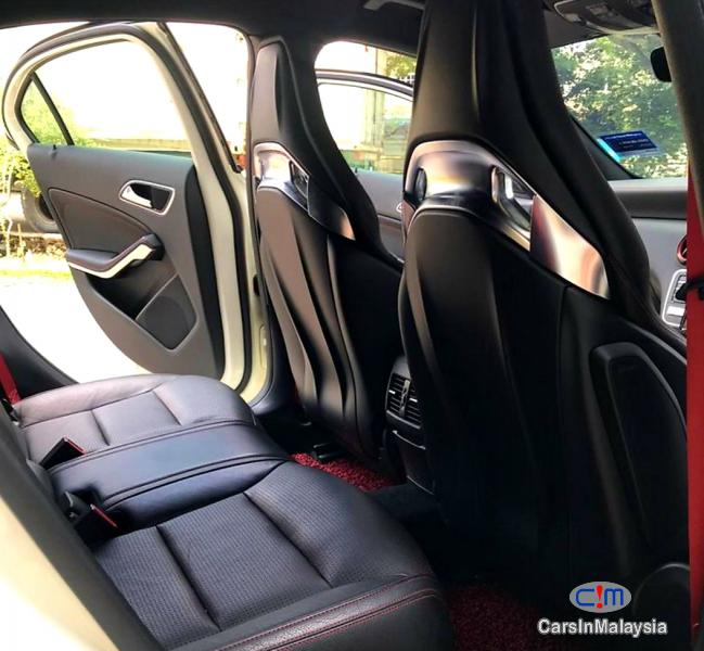 Mercedes Benz A45 AMG 2.0-LITER LUXURY SPORT HATCHBACK Automatic 2017 - image 13