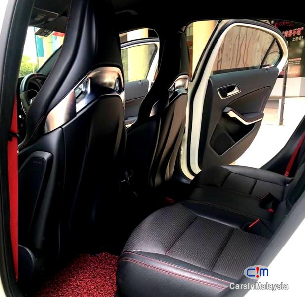 Mercedes Benz A45 AMG 2.0-LITER LUXURY SPORT HATCHBACK Automatic 2017 - image 14