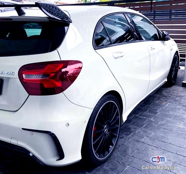 Mercedes Benz A45 AMG 2.0-LITER LUXURY SPORT HATCHBACK Automatic 2017 - image 3