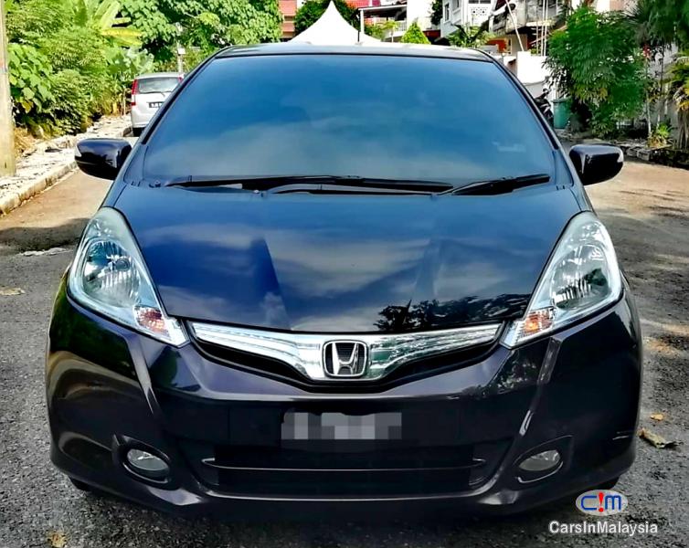 Picture of Honda Jazz Hybrid 1.4-LITER FUEL ECONOMY HYBRID HATCHBACK Automatic 2014 in Selangor