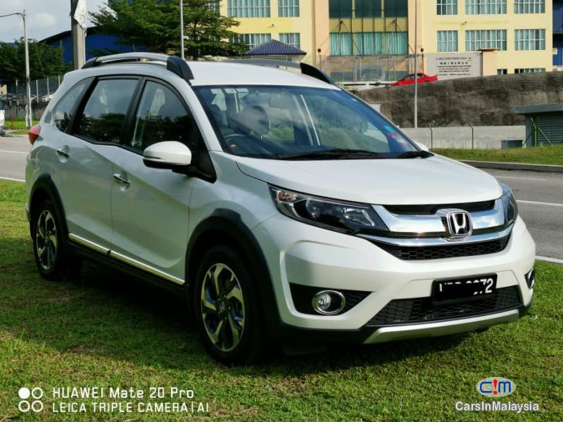 Honda BR-V 1.5-LITER 7 SEATS ECONOMY FAMILY SUV Automatic 2018 - image 4