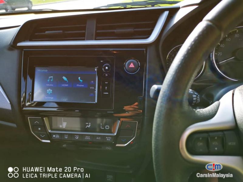 Honda BR-V 1.5-LITER 7 SEATS ECONOMY FAMILY SUV Automatic 2018 - image 7