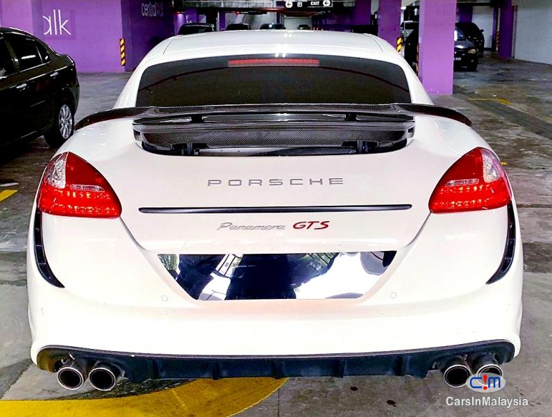 Porsche Panamera 3.5-LITER LUXURY SUPER SPORT CAR Automatic 2014 in Malaysia