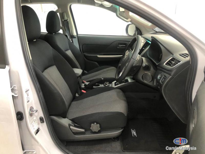 Mitsubishi Triton VGT PREMIUM Automatic 2018 - image 5