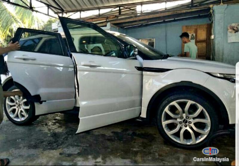 Land Rover Range Rover Evoque 2.0 Petrol Turbo Automatic 2016 in Selangor - image