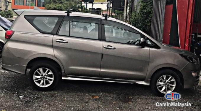 Toyota Innova 2.0G MPV Automatic 2017 - image 6