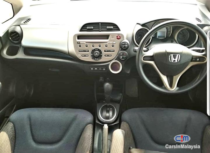 Honda Jazz Hybrid 1.4L Auto Hybrid Automatic 2014 in Malaysia