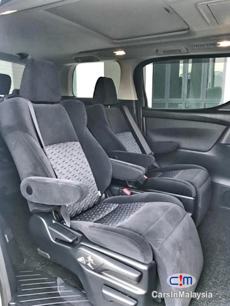 Toyota Alphard 2.5-LITER LUXURY FAMILY MPV Automatic 2017 in Malaysia - image