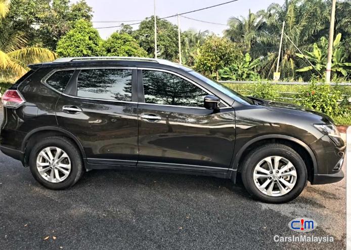 Nissan X-Trail 2.0-LITER FAMILY SUV Automatic 2015 - image 4