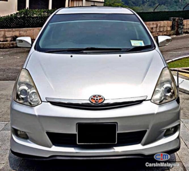 Toyota Wish 1.8-LITER SMALL FAMILY MPV Automatic 2012 - image 3