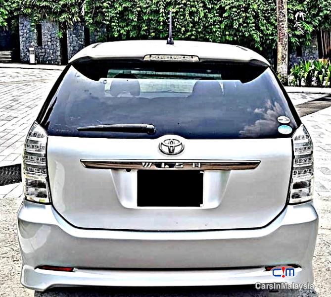 Toyota Wish 1.8-LITER SMALL FAMILY MPV Automatic 2012 - image 4
