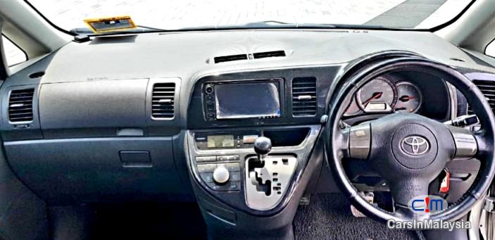 Toyota Wish 1.8-LITER SMALL FAMILY MPV Automatic 2012 - image 6
