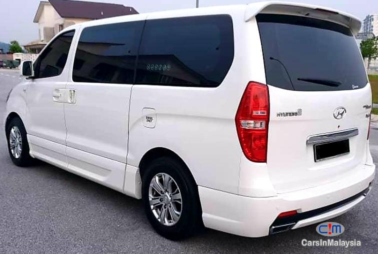 Hyundai Grand Starex 2.5-LITER LUXURY BIG FAMILY MPV Automatic 2015 in Malaysia