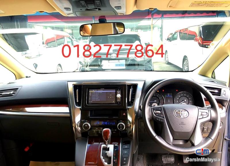 Toyota Alphard 2.5-LITER LUXURY FAMILY SUV Automatic 2016 - image 4