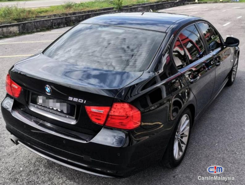 BMW 2.0-LITER LUXURY SEDAN Automatic 2009 in Malaysia - image