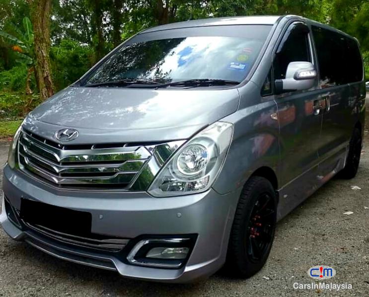 Pictures of Hyundai Grand Starex 2.4-LITER 11 SEATER FAMILY MPV Automatic 2014