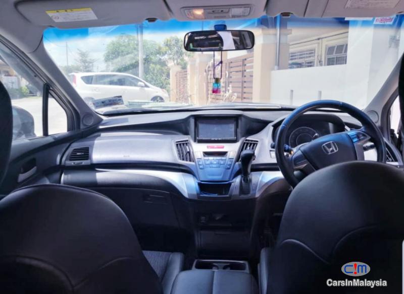 Honda Odyssey 2.4-LITER LUXURY FAMILY MPV 7 SEATER Automatic 2014 - image 10