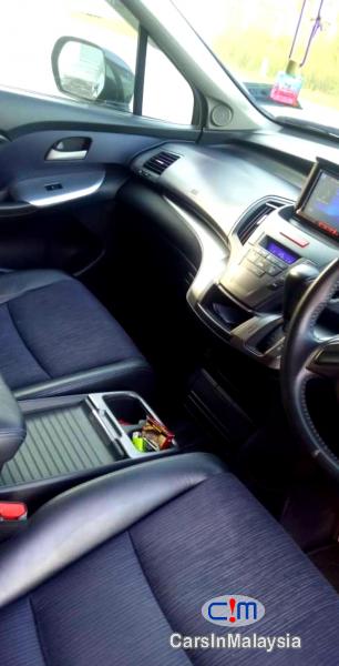 Honda Odyssey 2.4-LITER LUXURY FAMILY MPV 7 SEATER Automatic 2014 in Malaysia - image