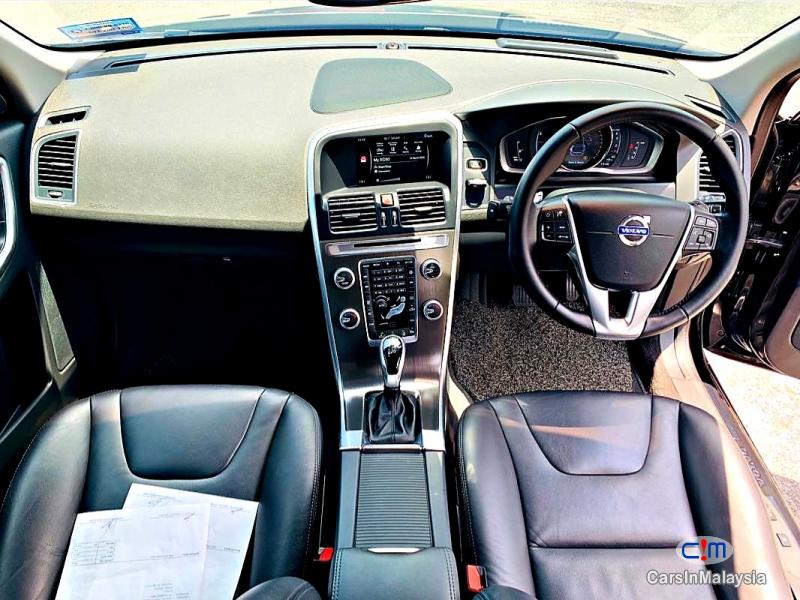 Volvo XC60 2.0-LITER T6 TURBO LUXURY SUV Automatic 2017 - image 9