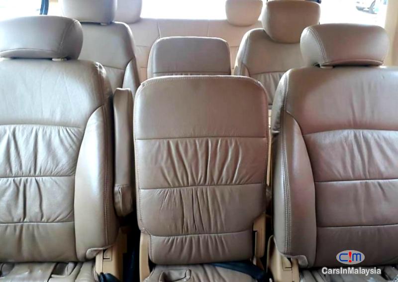 Hyundai Grand Starex 2.5-LITER DIESEL TURBO FAMILY SUV Automatic 2017 in Malaysia