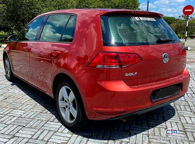 Volkswagen Golf 1.4-LITER TURBO HATCHBACK CAR Automatic 2013