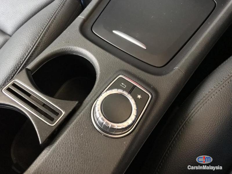 Mercedes Benz CLA200 2.0-LITER LUXURY SPORT SEDAN Automatic 2015 - image 8