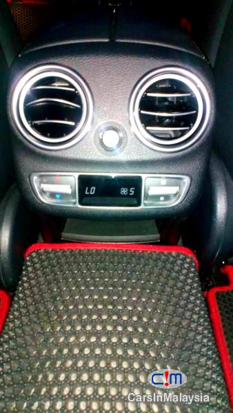 Mercedes Benz C350 e 2.0-LITER LUXURY SEDAN Automatic 2018 - image 13