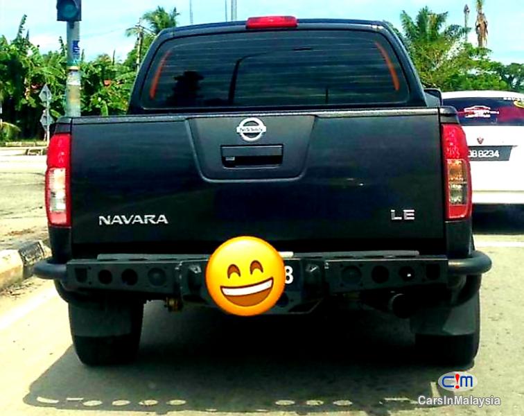 Nissan Navara 2.5-LITER 4X4 DOUBLE CAB CHASSIS DIESEL TURBO Automatic 2014 - image 2