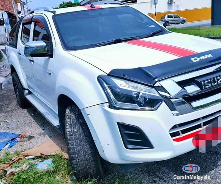 Picture of Isuzu D-Max 2.5-LITER DOUBLE CAB DIESEL TURBO Automatic 2016 in Kuala Lumpur