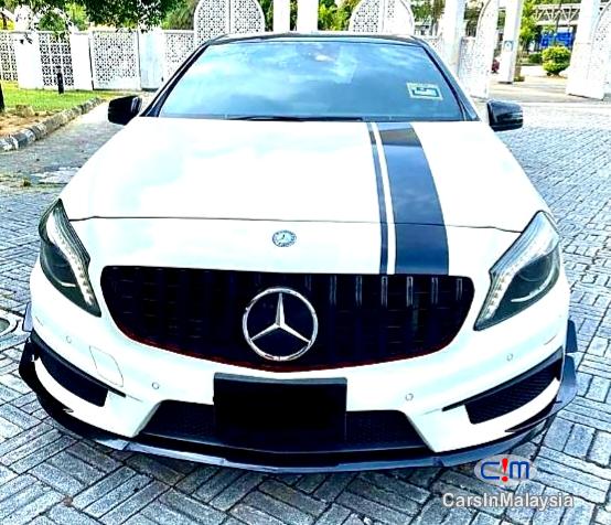 Mercedes Benz A180 1.6-LITER TURBO HATCHBACK Automatic 2019 - image 5