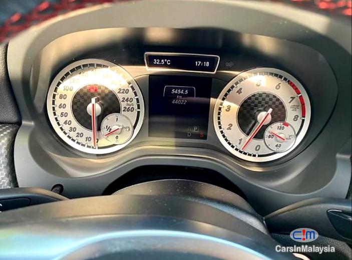 Mercedes Benz A180 1.6-LITER TURBO HATCHBACK Automatic 2019 - image 7