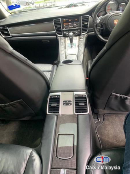 Porsche Panamera 4.8-LITER LUXURY SPORT SUPERCAR Automatic 2014 - image 9