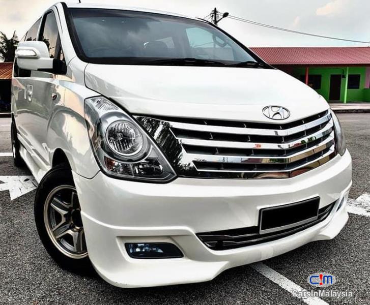 Hyundai Starex 2.5-LITER 11 SEATER MPV DIESEL TURBO Automatic 2013 - image 11