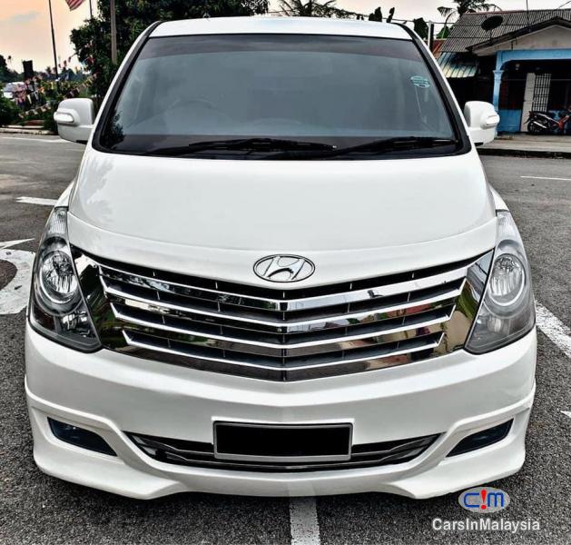 Picture of Hyundai Starex 2.5-LITER 11 SEATER MPV DIESEL TURBO Automatic 2013