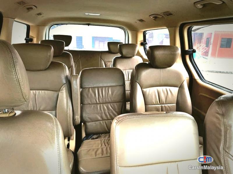 Hyundai Starex 2.5-LITER 11 SEATER MPV DIESEL TURBO Automatic 2013 in Malaysia - image