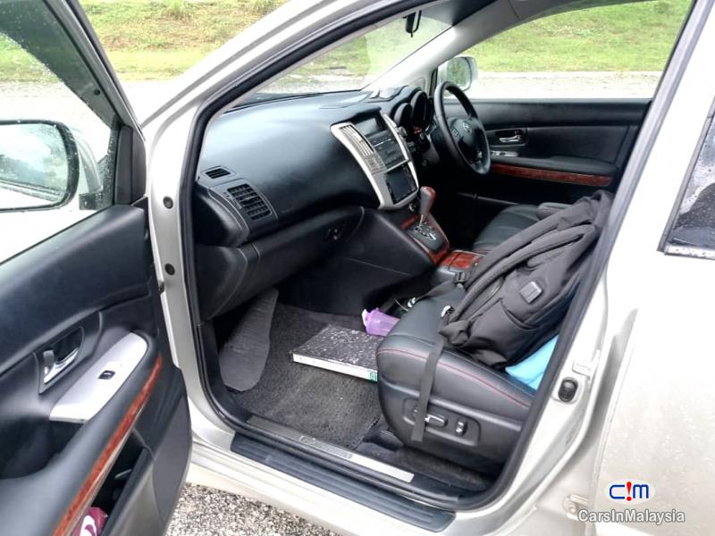 Toyota Harrier 3.0-LITER LUXURY SUV Automatic 2005 - image 11