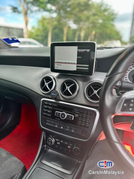 Mercedes Benz CLA250 2.0-LITER LUXURY SPORTS SEDAN KERETA SAMBUNG BAYAR Automatic 2014 - image 10