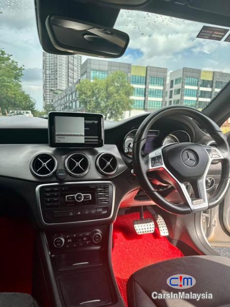 Mercedes Benz CLA250 2.0-LITER LUXURY SPORTS SEDAN KERETA SAMBUNG BAYAR Automatic 2014 - image 8