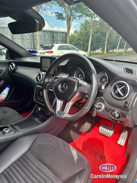 Mercedes Benz CLA250 2.0-LITER LUXURY SPORTS SEDAN KERETA SAMBUNG BAYAR Automatic 2014 - image 9