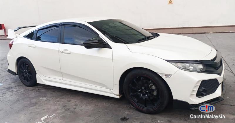 Honda Civic 1.8-LITER SPORTS SEDAN Automatic 2017 - image 9