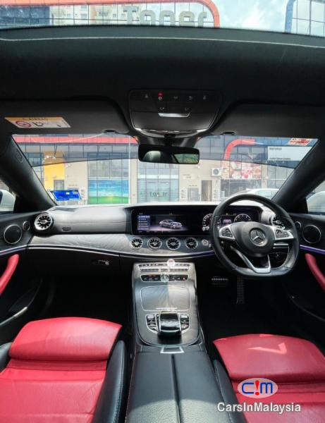 Mercedes Benz E300 2.0-LITER LUXURY SPORTS COUPE KERETA SAMBUNG BAYAR Automatic 2021 in Malaysia - image