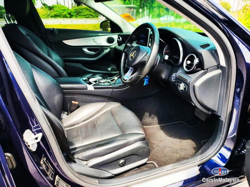 Mercedes Benz C200 2.0-LITER LUXURY SPORT SEDAN Automatic 2015 - image 10