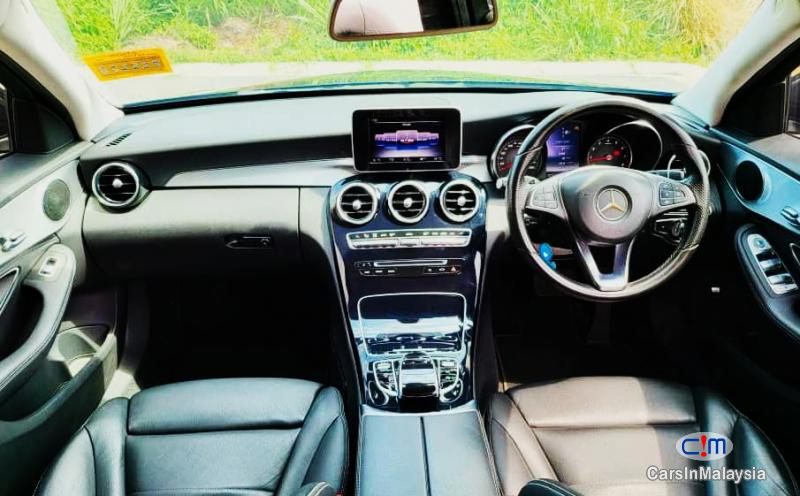 Mercedes Benz C200 2.0-LITER LUXURY SPORT SEDAN Automatic 2015 - image 12
