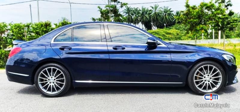 Mercedes Benz C200 2.0-LITER LUXURY SPORT SEDAN Automatic 2015 - image 14