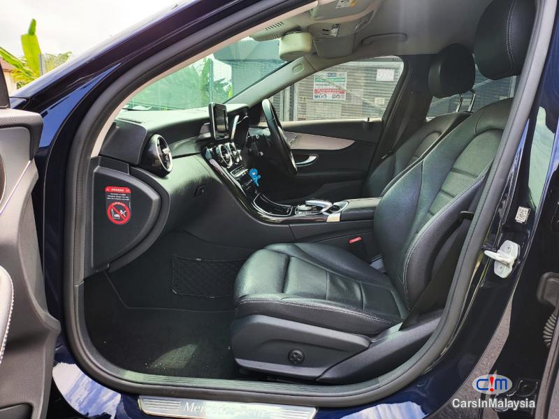 Mercedes Benz C200 2.0-LITER LUXURY SPORT SEDAN Automatic 2015 - image 7