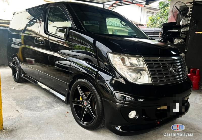 Nissan Elgrand 3.5-LITER LUXURY FAMILY MPV Automatic 2005 in Malaysia