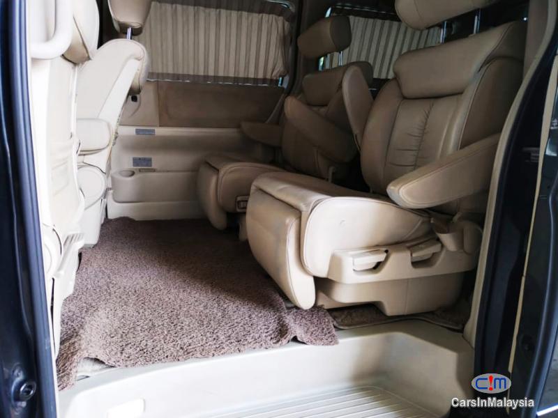 Nissan Elgrand 3.5-LITER LUXURY FAMILY MPV Automatic 2005 in Selangor - image